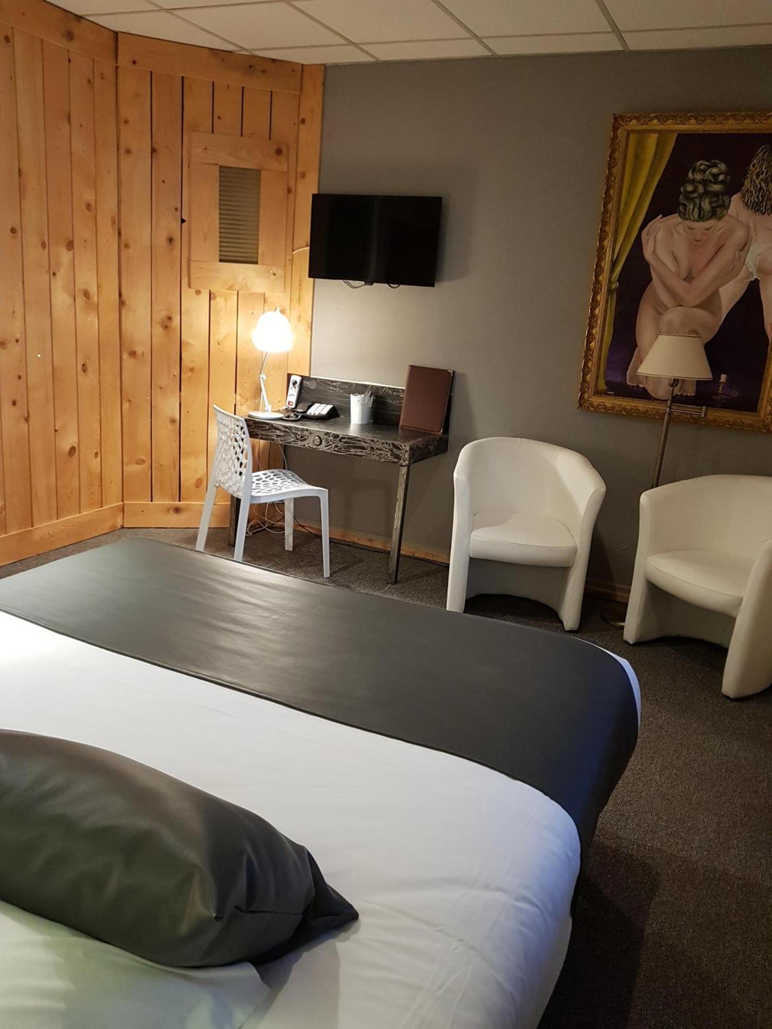 L'Usine Hotel Belval  Kamer foto